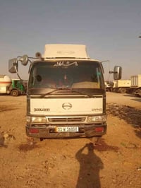 هينو للبيع مكينة 60 لاتبخير لا تنقيص تخم تاير موديل 1995 طول البدي 4ون...