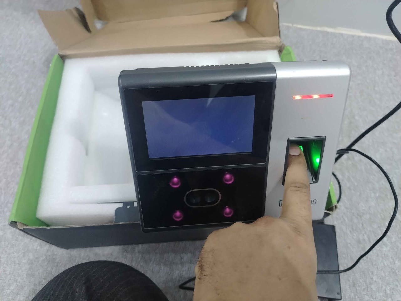 هذه جهاز نظيف بالباكت 
سعرها 70 الف
توصيل متوفر كالار, السليمانية


**إذا كنت صاحب هذا الإعلان وتريد حذفه لأي سبب، رجاءا أرسل رسالة إلى الدعم الفني**