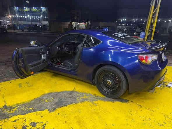 السلام عليكم gt 86 للبيع السيارة فول مواصفات بيها حادث ابيع على حادثها مكانها بغداد الدورة سابقا كفالة عامة السيارة بيها كزوزات كهربائية ***********
السعر ٧٥ ورقة بغداد
