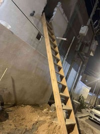 درج للبيع نظيف السعر ١٢٥ ألف الطول ٦ متر رقم المبايل ٠٧٧٠٥٧٣٣٣٦١