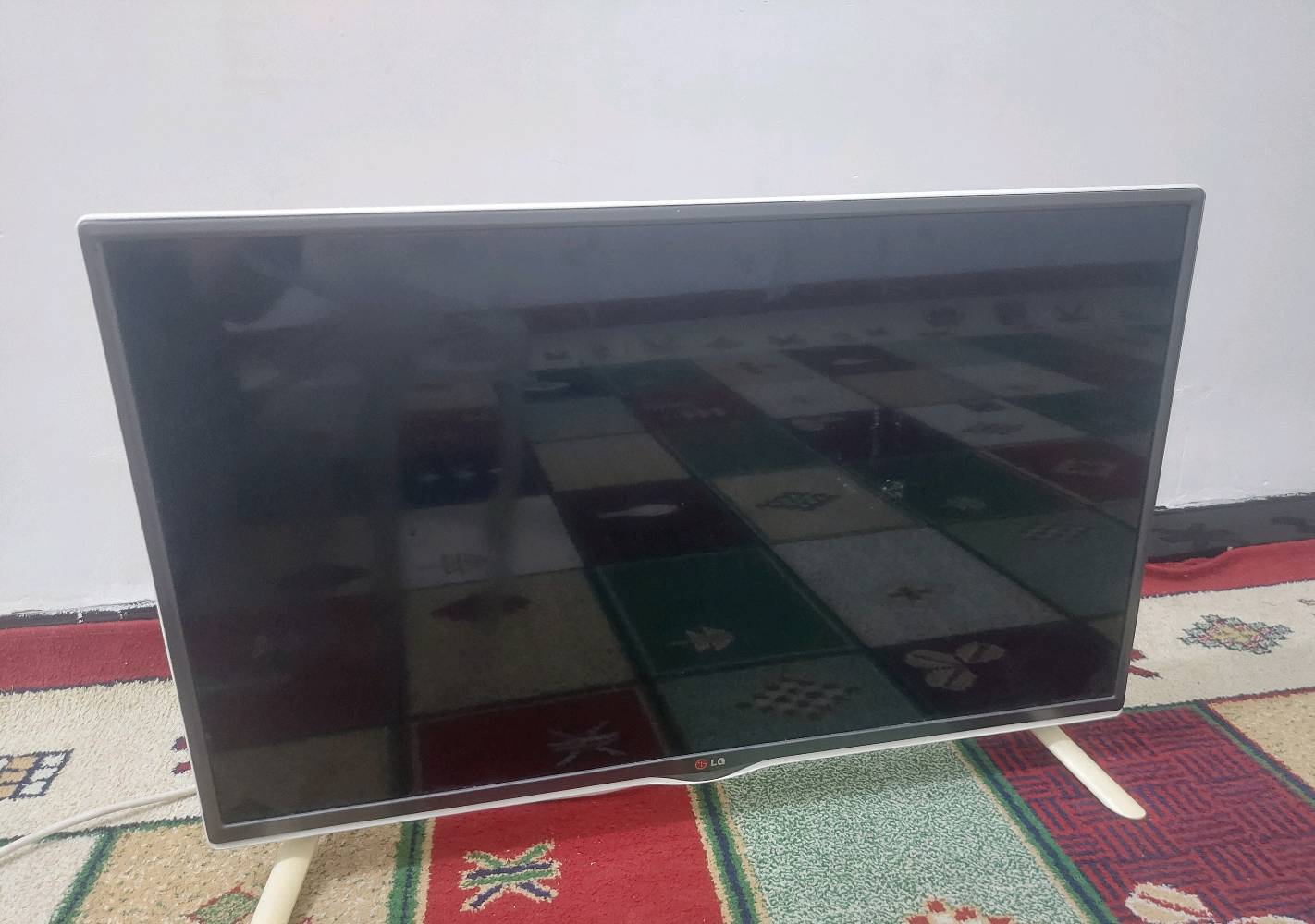 شاشه بلازما جدا نضيفه حجم 32 LG العنوان بغداد الشراي يتصل *********** 