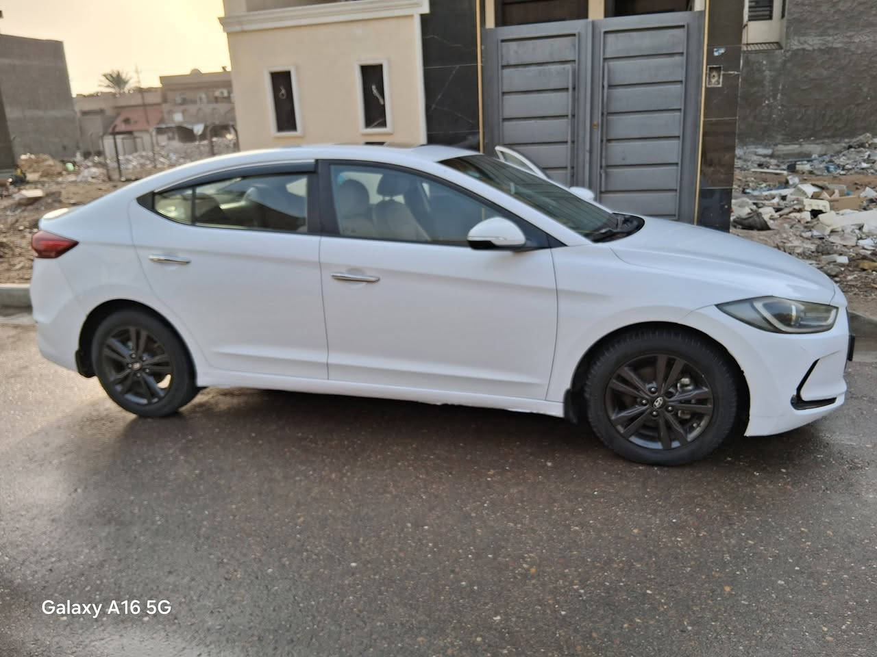 النترا للبيع موديل 18 خليجي كفاله من الضربه ولصبغ كير محرك ماشيه 106 فول عده البصمه محرك 2000  السعر 145 الرقم ***********  سونار موجود
