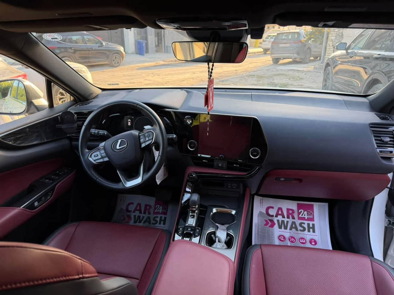 السلام عليكم 
للبيع لكززNX350
موديل 2025
وكاله SAS
ماشيه 6000
ضمان ع وضع الوكاله 
للاستفسار *********** بغداد, العراق
