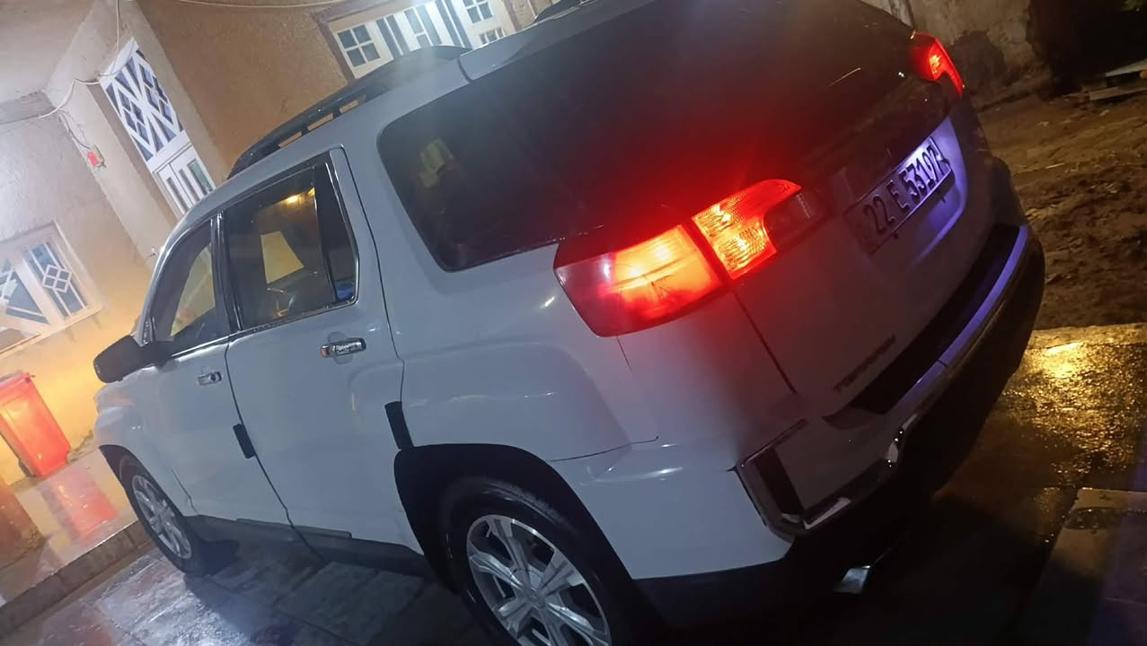 GMC 2017 سياره جاهزه تخم تاير حداديه نضافه 100% مراوس اوبتما النترى سوناته او بيع تحويل مباشر كير مكينه كفاله  واسط الكوت سياره بيه صبغ 5قطع بدون معجون حادثه امريكا كلش بصيط جوه البيبان اربع اصابع كرغه ومصلح عل بارد بدون معجون سياره احله من الصور ‏‪***********‬‏السعر 120
