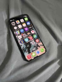 آيفون برو 13 للبيع ذاكره 128 مامكسور ولا اي  ضرر بي ونضيف جداً  والسعر...