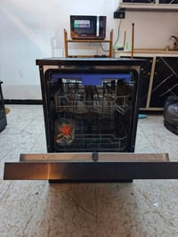 غساله صحون ماركه ريد جديده استخدام شهر واحد السعر 450  رقم 07738095551