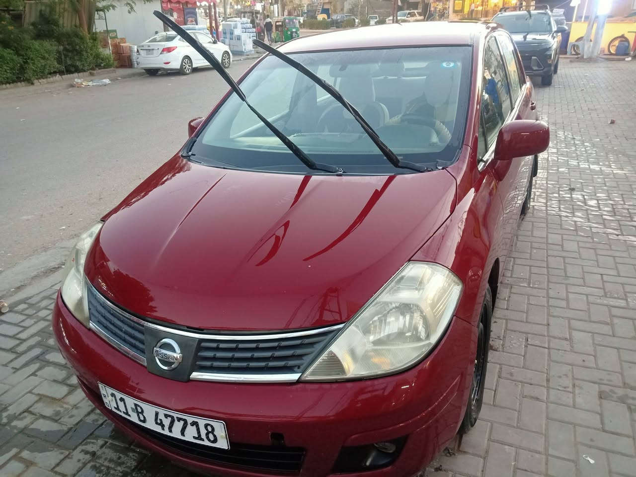 السلام عليكم نيسان ڤيرسا 2008نظيفه جدا وارد امريكي گير مكينه تبريد خير من الله مصبوغه حزام  المكان بغداد/حي الجهاد/رقم الهاتف *********** السعر 75وبيه مجال قليل جدا
