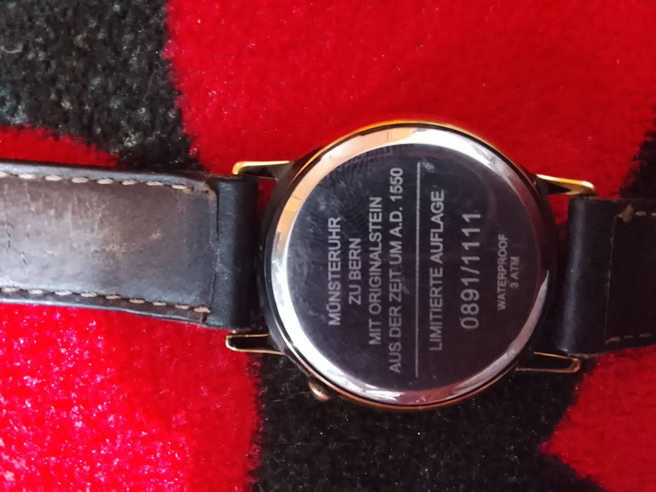 السلام عليكم ساعه للبيع سويسري اصلي سير جلد ٤٠ الف لا يوجد توصيل


**إذا كنت صاحب هذا الإعلان وتريد حذفه لأي سبب، رجاءا أرسل رسالة إلى الدعم الفني**