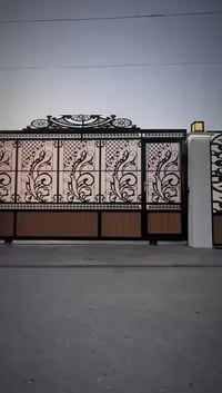 مزرعة • المدائن • ٢٠٠٠م