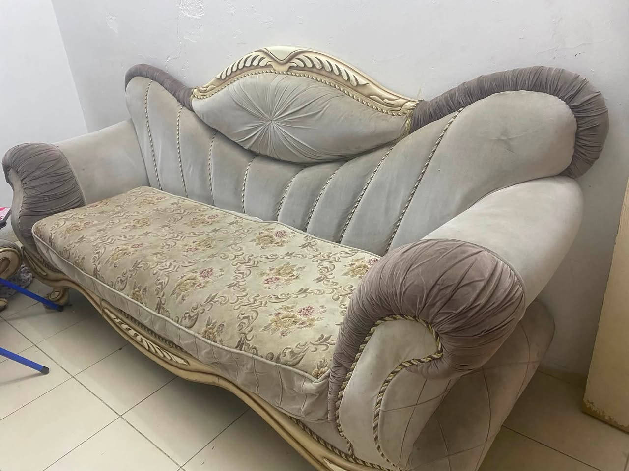 قنفات مستعمل مابي كسر مثل مداشوفون فقط القماشه تعبان سعره ب٧٥ الف فقط


**إذا كنت صاحب هذا الإعلان وتريد حذفه لأي سبب، رجاءا أرسل رسالة إلى الدعم الفني**