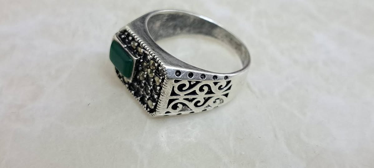 خاتم عقيق اخضر  5:84  غرام  قياس ٢٠  ٢١  السعر  النهائي ٢٥ الف


**إذا كنت صاحب هذا الإعلان وتريد حذفه لأي سبب، رجاءا أرسل رسالة إلى الدعم الفني**