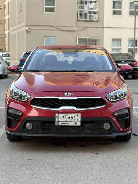 سلام عليكم 
سيراتو 2021 دولية للبيع بدون مواصفات السيارة بيها بس شاشة وكامرة وحساسات اني شادهن ماشية 75 الف كيلو السيارة بيها باردب بالجاملغ الامامي على كد اصبعين ورصعات بيها وشخط على گد اصبع السنوية بأسمي ما منتهية مكاني بغداد رقمي ***********
