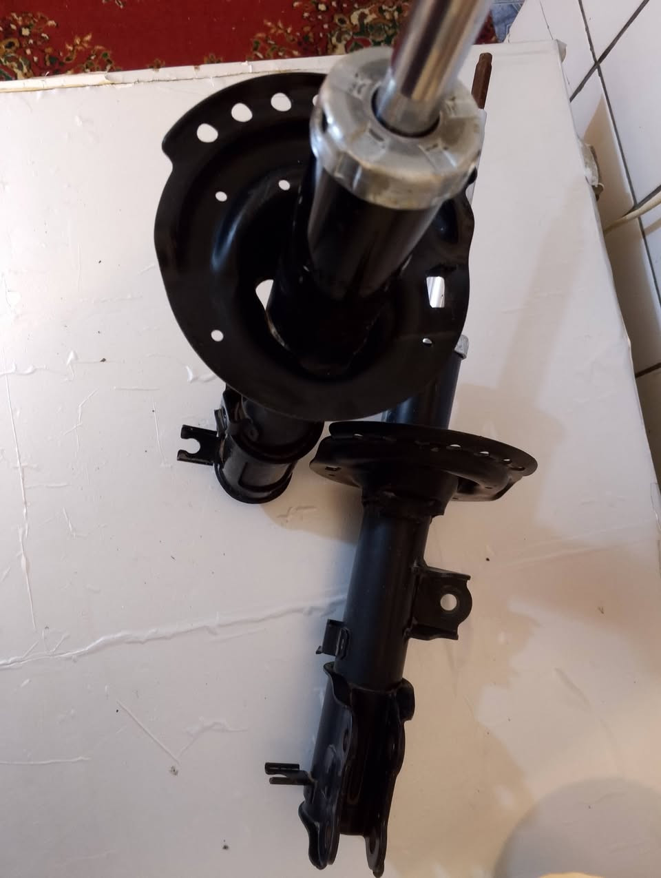 زوج دبلات امامي اكسنت  اخو الجديد اصليات تفصيخ من سيارة ماشيه قليل دبل اخو الجديد زوج امامي *********** واتس فقط  سعر 50 الف
