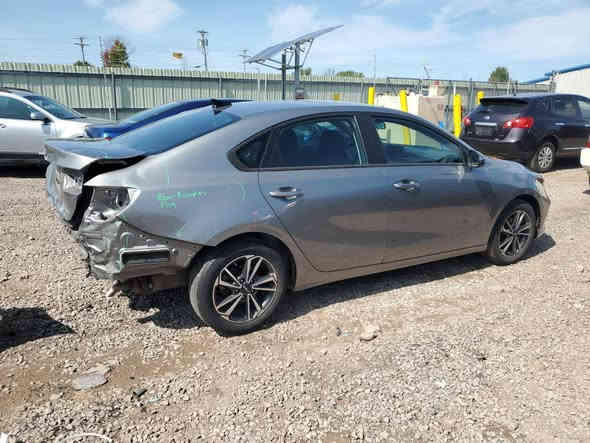 ‏2023  KIA FORTE 
 
سعة المحرك:-  2.0 بانزين 
المسافة المقطوعه : mi  72396
اللون :- سلفر             
الموديل:-2023
عدد المقاعد :- 5 مقاعد 

الاضافات#👇👇
 شاشه كبيره 
فرش مخمل  اسود 
تحكم سرعه
تحكم مسجل 
ويل 17
كأمره 
حساس تجاوز 
رادار امامي

           🚘🚘 حادث السيارة موضح بصور 🚘🚘   

*****
السعر 162 $
للإستفسار انتصال على الرقم
***********
***********
