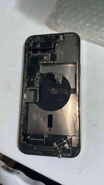 السلام عليكم 
ايفون ١٢ برو ماكس 
محتاج شاشه وبطاريه 
الجهاز متروك صارله سنتين 
شبي مابي مادري 
ابيعلك علا هالوضع 
السعر ١٠٠ الف قفل 
العنوان بغداد الدوره 
تواصل *********** 
واتساب
