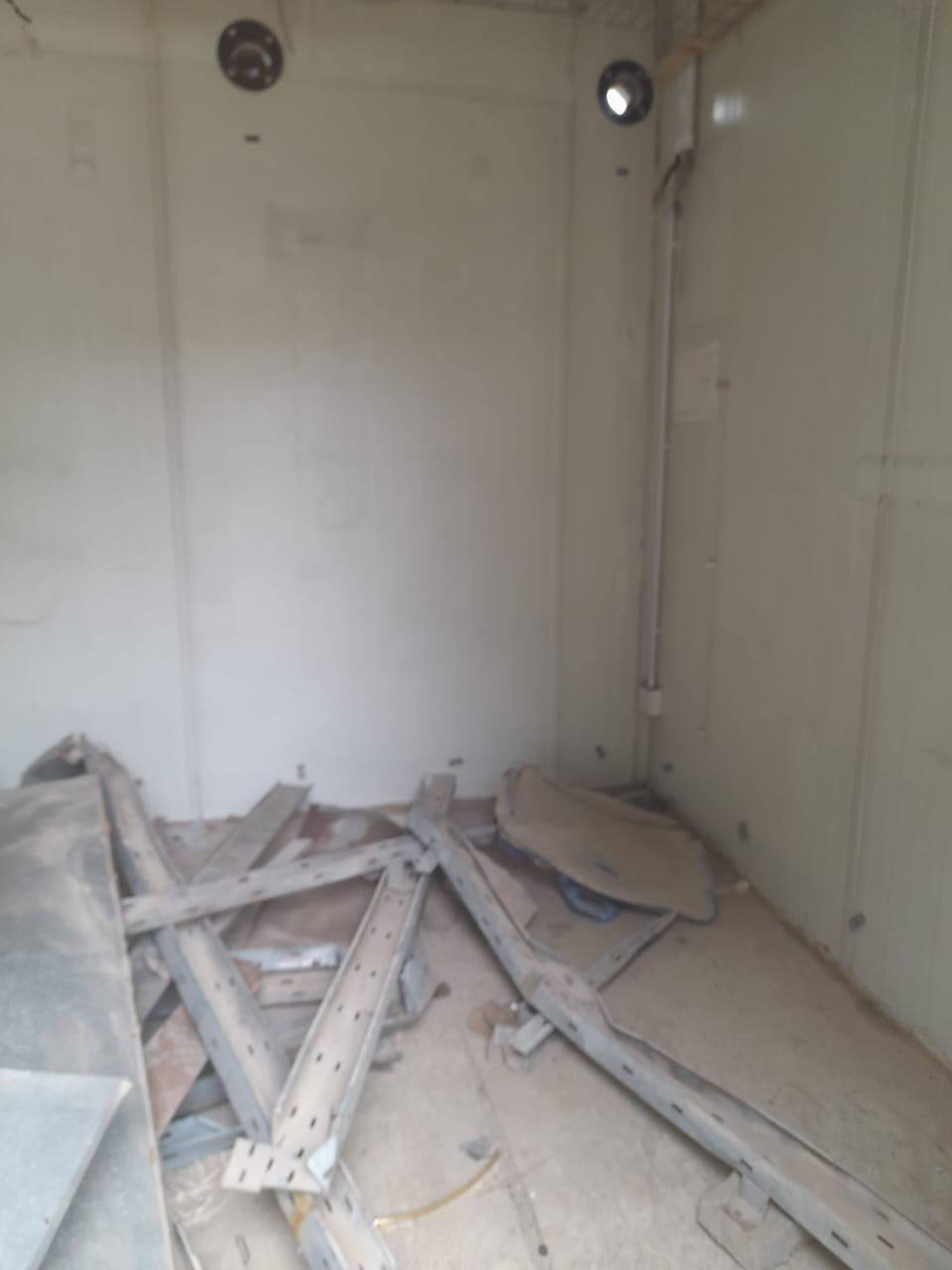 السلام عليكم للبيع كرفان سنوديش جديد
ارتفاع 3 
عرض 3ونص x5  
ويا 3 شيلمان مغلون كل وحده طول 6 متر 
السعر 800 وبي مجال 
***********/موجود واتساب
