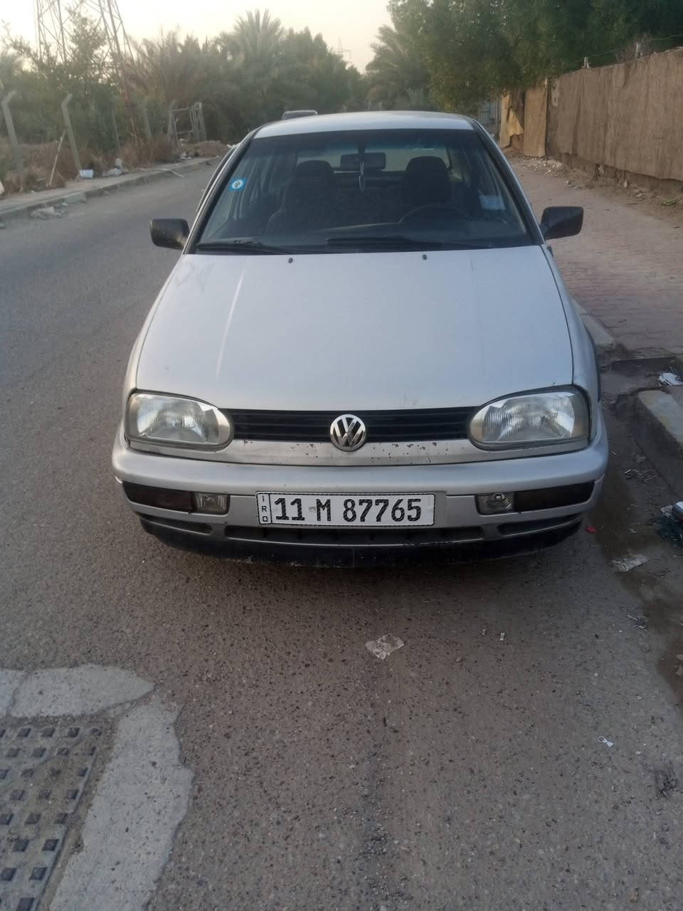 السلام عليكم سيارة كولف موديل 94 محرك 2000 كير اوتاماتيك سيارة بأسمي/ العنوان الدورة/ السعر 45// للأتصال ***********
