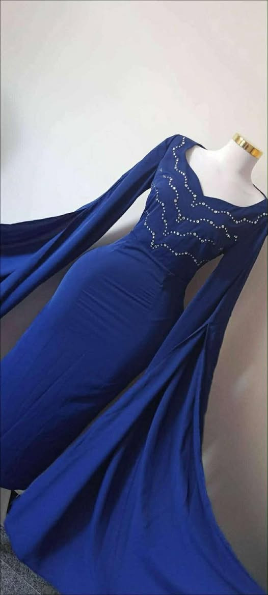 الأزرق ابو الترتر ايلبس من وزن 80الى 90 السعر 25
الأحمر مطعم بترتر ايلبس قياس من 38الى 40 سعرة25
الأزرق ردان مسرح ايلبس M,L  السعر25
الفستان العنابي ايلبس M,L السعر 25
الأزرق الصلوخ ايلبس M,L  السعر 25
الأخضر امطعم بترتر M,L السعر 25
فستان اوف وايت قصير فوق الركبة امطعم ترتر ايلبس 38,40 السعر 25
الأسود خامة فول زبدة ايلبس قياس 80,90  السعر 25
الأزرق تك ردن قصير خامة زبدة ايلبس 38,40 السعر 25 
فستان طويل مسرح اسود امبطن خامة ثقيلة قياس 38,40 السعر 30
فستان أحمر شيك يدوي خامة ثقيلة ايلبس 38,40 السعر 45
متواجد فقط واتساب : ***********
