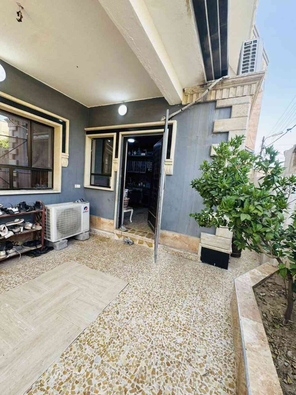 #عروض_مكتب_دعاء_الخير_للعقارات 🏡
للبيع بيت 

بحي الحدباء ركن

مساحة 286 متر 

طابقين 6ست غرف نوم وبيتونه

هول وستقبال 

صحيات بطابقين 

سند ملك صرف شرط التحويل 

للاستفسار  مراجعة المكتب او الاتصال 

***********

***********

***********
