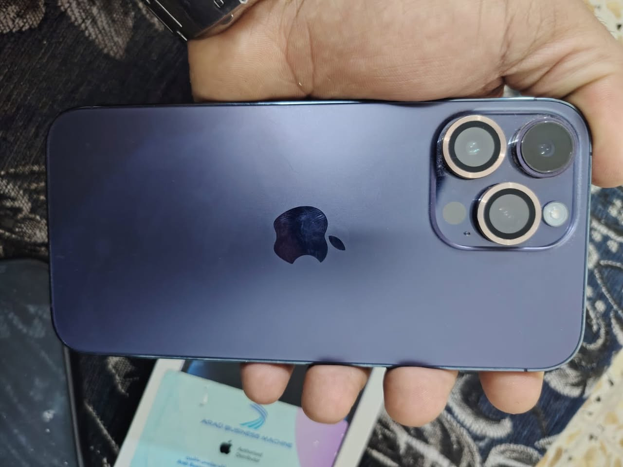 14 برو ماكس
نضافه 99 بالميه 
شرق اوسط 
بطاريه 82
غراضه كامله 
عربي 
السعر 875
***********
فقط بيع شراي يتصل ع رقم تالي
