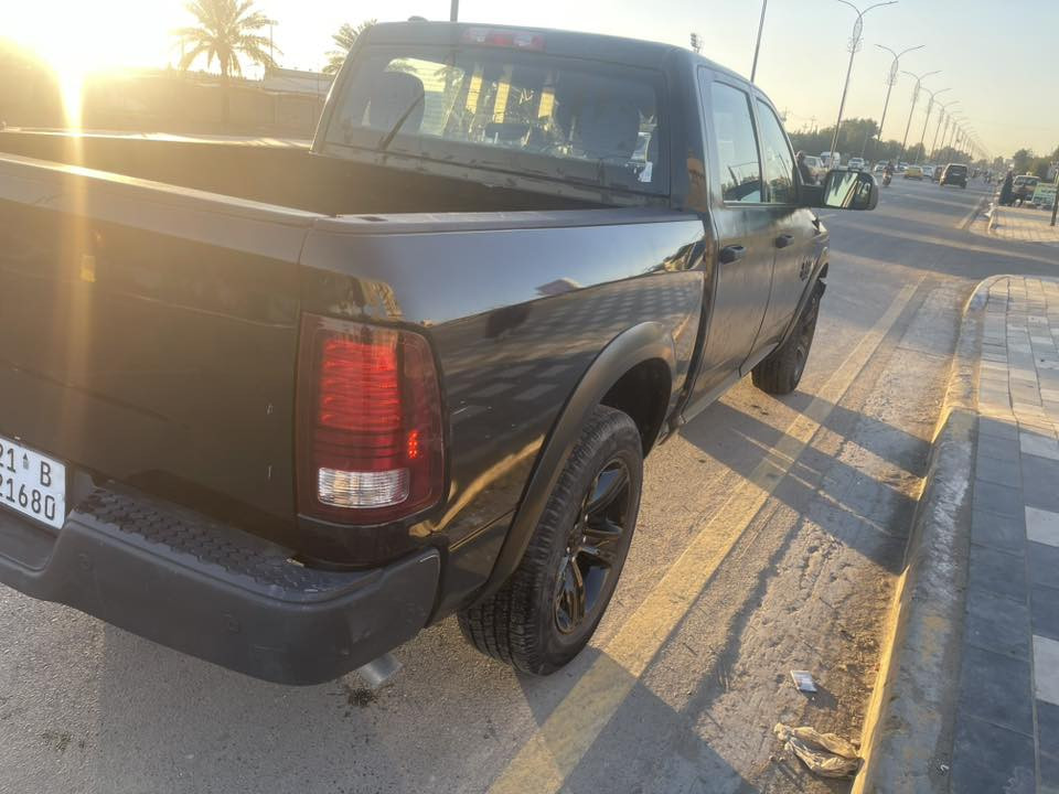 السلام عليكم رمضان كريم
للبيع رام موديل 2024 شكل كلاسيك ريبل رقم سليمانيه سنويه بأسمي ترقيم جديد وهزه جديده مواصفاتها كلاسيك باب طويل بدي قصير ( المرغوب ) محرك 6 سلندر 3600

الحادث موضح بالصور (مكفولة من الگص ) ماشيه 27 الف ميل السياره جديده وناعمه جدا بالمشي مبدل بيهه جاملغات اماميه وبنيد نفس اللون وبيهه تصليح بالقماره والأبواب (صبغتها مو حلوه غير هذا السياره جاهزه) سعرها جدا مناسب 161 ورقه فقط او مراوس بسعر اقل مكانها بغداد البلديات للاستفسار ***********
