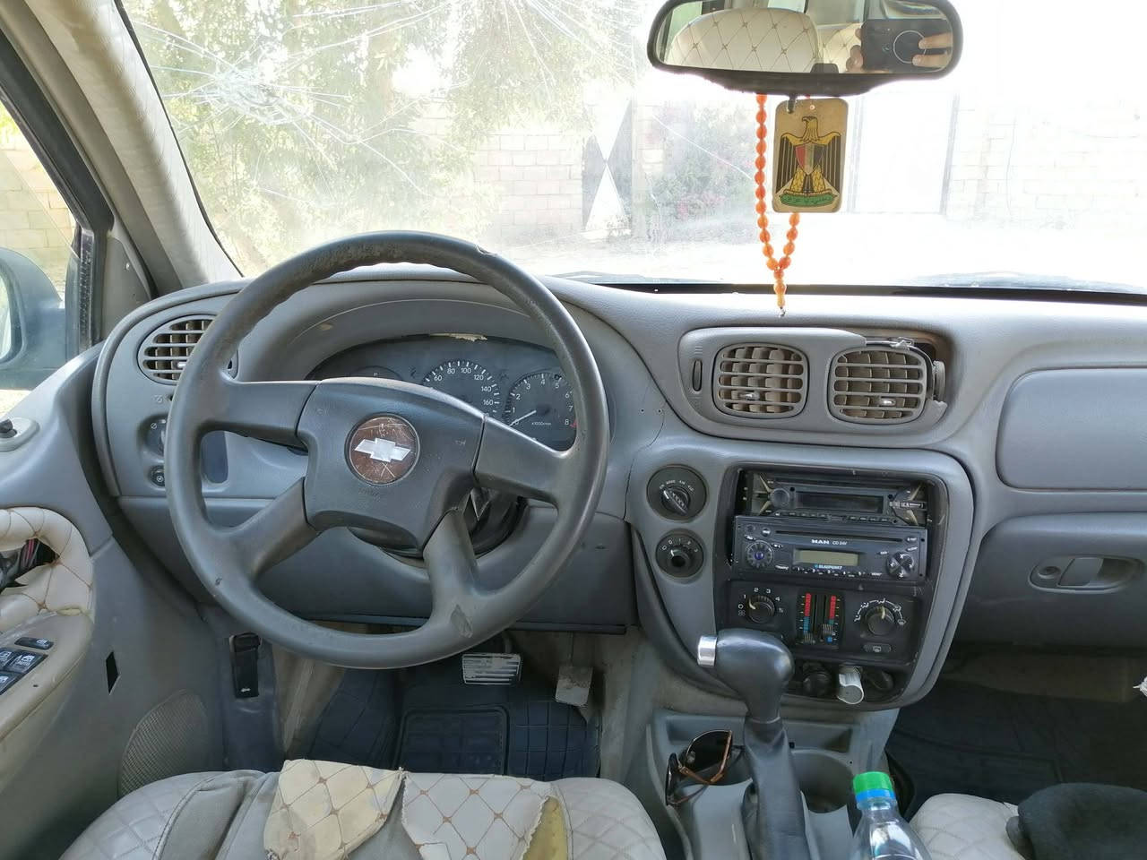 يا الله اسلام عليكم ورحمة الله
بلايزر مزاد وزارة الداخلية مديل ٢٠٠٥ السيارة حلوة   مكفولة  من الحادث كير مكينة بطة خير من الله
السعر ٤٥ وبيه مجال العنوان ديالئ كنعان
***********
***********
