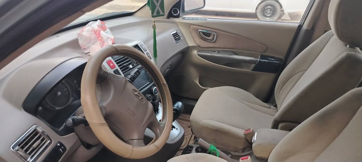 توسان ٢٠٠٨ خليجي رقم مثنى انكليزي مميز  باسمي تحويل ثاني يوم مكفولة من التبديل والظربة بيه بارد قليل كير ومحرك كفالة تبريد تدفئه حداد ٧٠٪  اطارات  فوك النص السعر ١١٠ وبية مجال
العنوان نجف عباسية قرب كلية الزراعة ***********
