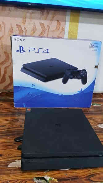 السلام عليكم جهاز بلاي 4 مع كرتونه وجوستيك واي اتش دي واير تشغيل راح تكون مساحته 500 جيجا جهاز نظيف مثل ما بالصوره مبين وسعره 180 مكاني البصره وهذا رقمي ***********
