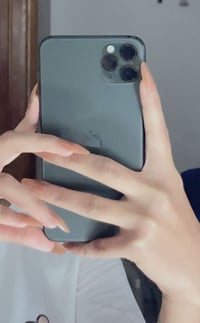 آيفون ١١ برو ماكس • ٦٤ • بطاريه ٧٤