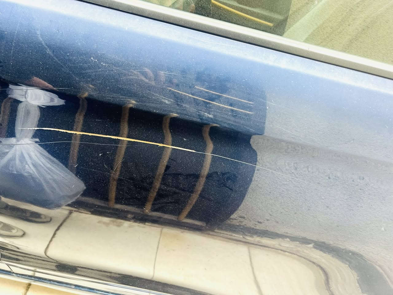 إعلان بيع سيارة: هيونداي إلنترا 2017
تفاصيل السيارة:

• النوع: هيونداي إلنترا GLS.

• الموديل: 2017.

• المواصفات: وارد أمريكي.

• المسافة المقطوعة: ما بين 100,000 إلى 109,999 كم.

• اللون: أزرق (نص فل).

• المحرك: 2.0L، 4 سلندر، بحالة ممتازة.

• ناقل الحركة: قير أوتوماتيك بحالة ممتازة.

الميزات والمواصفات الإضافية:

• شاشة كبيرة.

• كاميرا خلفية.

• تحكم كامل بالمقود (ستيرن).

• نظام تكييف (تبريد) بارد جداً.

• السيارة نظيفة جداً ومخدومة (استخدام شخصي).

• جاهزة للاستخدام المباشر ولا تحتاج لأي مصاريف.

• ملاحظة: السيارة بدون فتحة سقف وبدون نظام بصمة.

معلومات البيع:    
***********.الهاتف   

• السعر المطلوب: 12,000 دولار (شدة و20 ورقة) - السعر مناسب مع مجال بسيط للتفاوض
