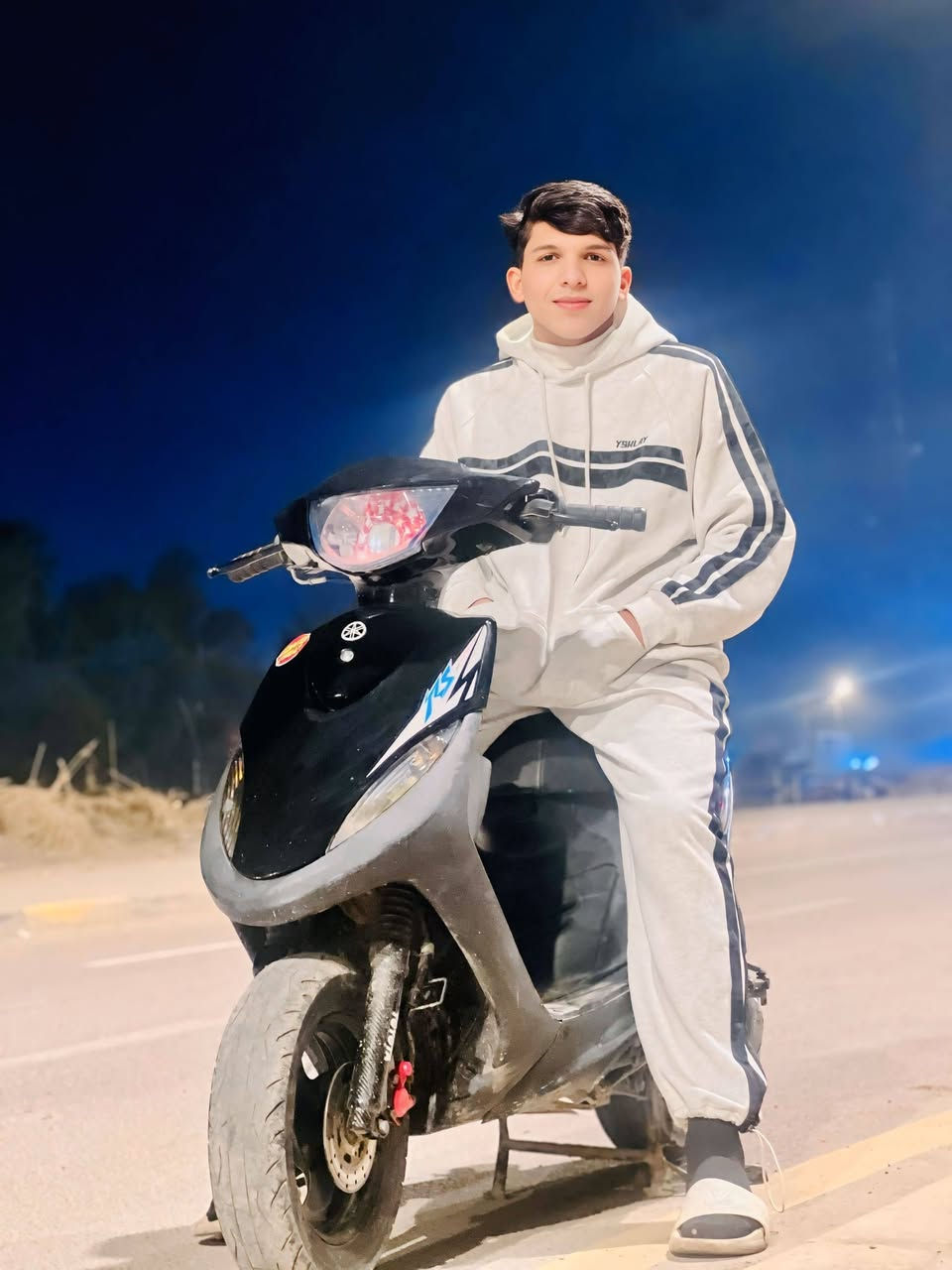 السلام عليكم ماكس للبيع مامفتوحه بلادي . رمبة  الصالنصه موجوده البلاديهة مالتهه .السعر خاص او الاتصال على***********
