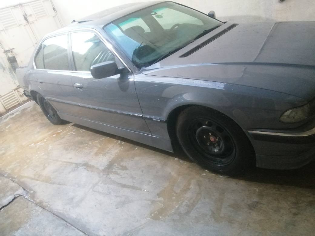 سەراتە بانوای خوا ) bmw 744 مۆمدێل 98 فوڵ فولە گێرروو مەکینەی باشەرتە موسو دەعموو لێدراوی بەشەرتە سە یارەکە علوجە کەفیلی مالی مەدەنی بەشەرت مواسە فات دابڵ گێرە کوشن جلدو کارە بایو خەزنە سوکان کەرەباییی جام کەرە بایوو ئۆتۆیە سەیارە کە فول فولە توندو تۆلە  گۆرینەوەش ئە کەم شوێن رانیە سێحری 25گەلەیە *********** رانية, السليمانية
