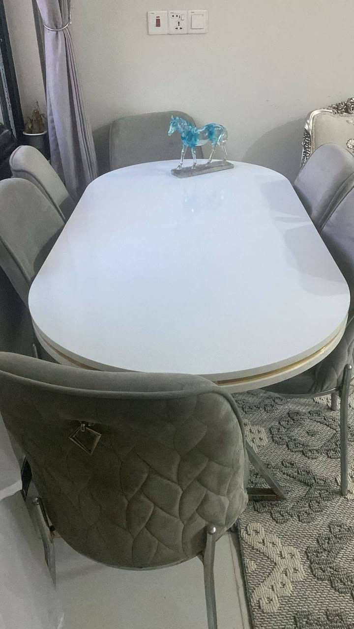 ميز طعام ٦ كراسي كونسول توصى يجنن 
السعر ٤٠٠


**إذا كنت صاحب هذا الإعلان وتريد حذفه لأي سبب، رجاءا أرسل رسالة إلى الدعم الفني**