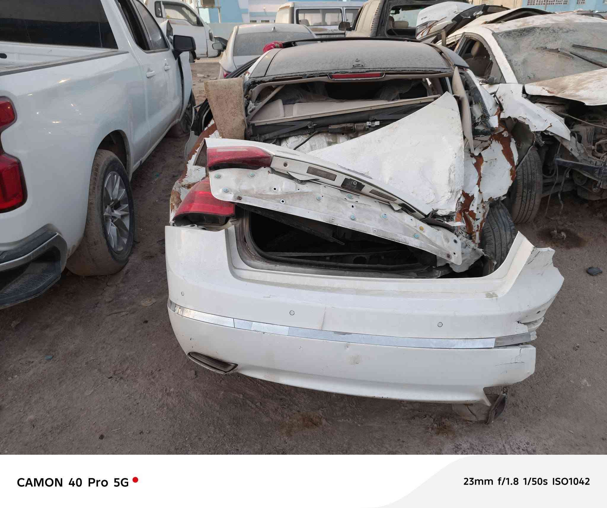 الله يكفيكم شر الحوادث السياره مثل مامعروضه واتنباع على وضعيته كيا كاديز 2011
كومه حديد
مكينه _كير دواخل مابيهن شي 
عنواني البصره الكباسي
***********
