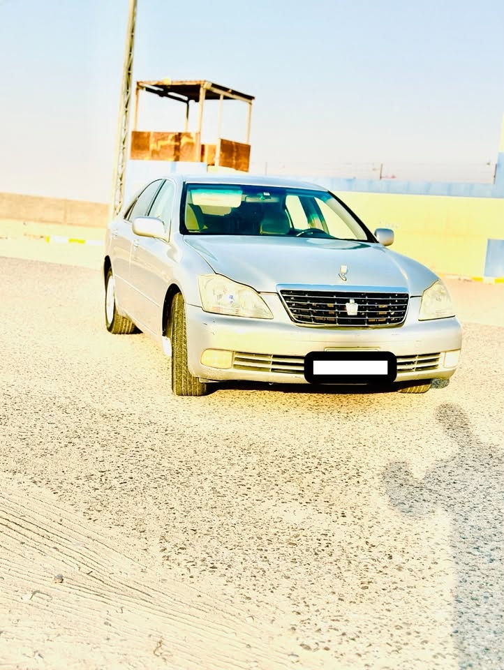 السلام عليكم 
شاهينه موديل 2003 ادوات ادوات سياره كصتين سياره جاهز تخم تاير جيد تبريد شغال كلشي بيه شغال  سعر السياره 36 وبيه مجال  بيه ارقام وسنويه على شاصي مكان السيارت البصره وترهم مراوس حسب القناعه رقم الهاتف ***********
