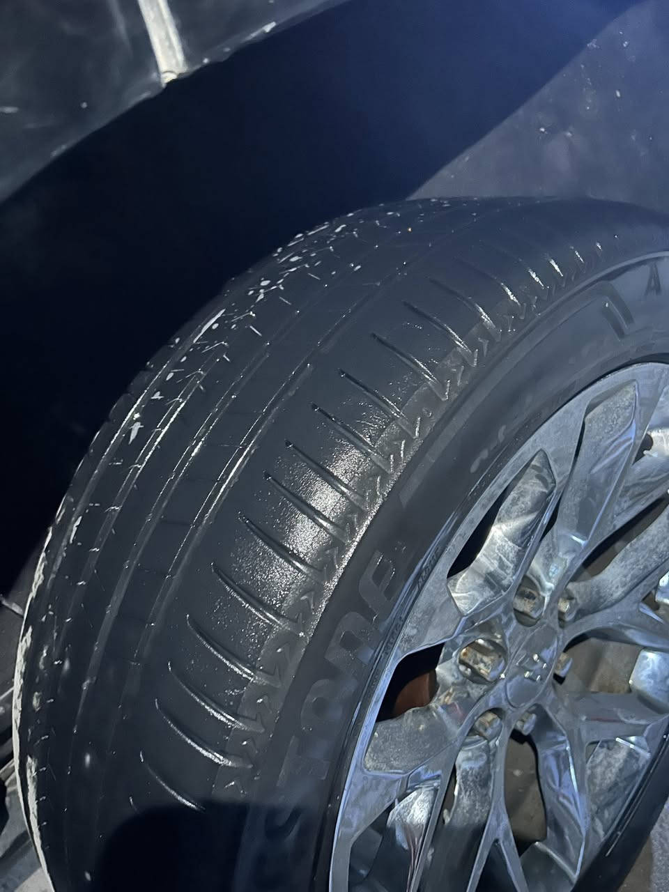 ويل كب حجم ٢٢ مراوس ١٩ كون تايرات نضيفه مع فرق


**إذا كنت صاحب هذا الإعلان وتريد حذفه لأي سبب، رجاءا أرسل رسالة إلى الدعم الفني**