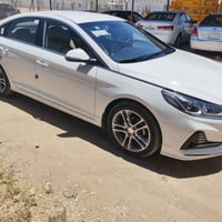 للبيع هونداي سوناتا موديل 2018 رقم انكليزي بغداد باسمنا خليجي محرك 240...