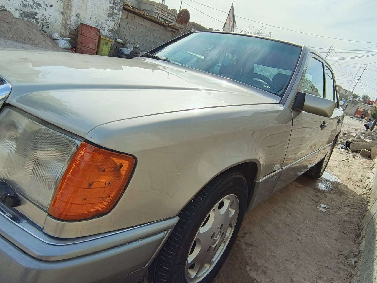 عادت النشر بسبب الوعود الكاذبه
مارسدس دب مديل 85 سياره خير من الله مكينه ثنين ونص خير من الله العنون ناصريه رفاعي الخاص مفتوح ورقم ‏‪***********‬‏
