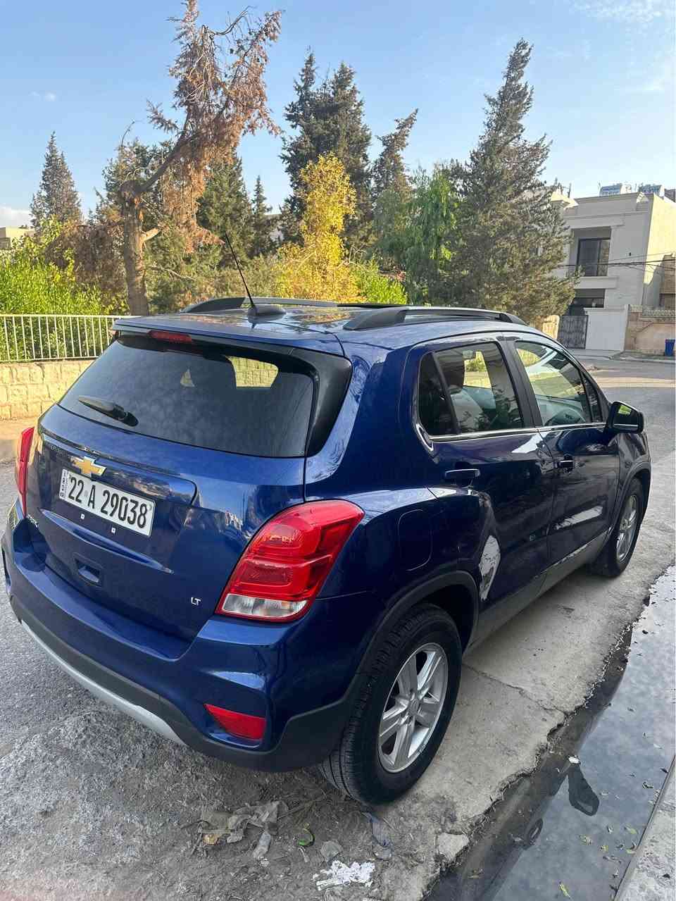 Chevrolet Trax

مۆدێل ٢٠١٧
سەنەوی فەحس و هەزە هەمووی نوێیە
٩٨٠٠٠ مایل ڕۆشتووە
سەیارەکی زۆر خاوێنە
سلایتە
سماعە بۆس
دوو پارچەی هەیە و جەمپەکی خەفیفی هەیە
ئێرباگ تەنها سوکان

نرخی قوفلی  دەفتەرەک 100$
تکایە ئەگەر موشتەری نی نامە مەنێرە

واتساپ *********** أربيل, العراق
