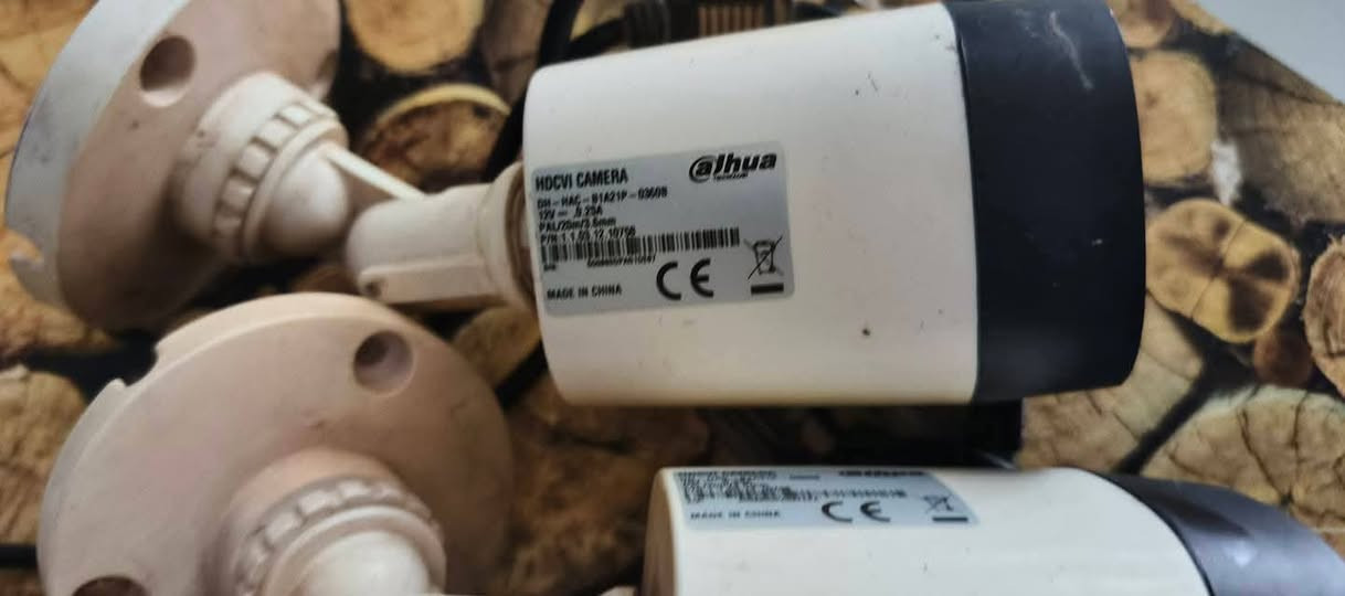 كامرات فقط عدد اربعه سعرهن 30


**إذا كنت صاحب هذا الإعلان وتريد حذفه لأي سبب، رجاءا أرسل رسالة إلى الدعم الفني**