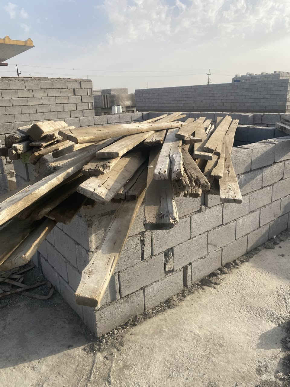 خشب للبيع البصره الزبير
***********
