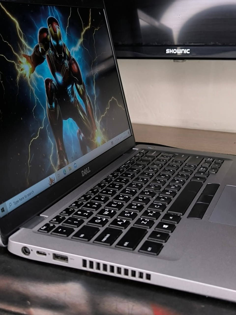 💻 لابتوب Dell Latitude 5410 بنظافة جدا عالية 99٪ 

🔹 المعالج: Intel Core i5 – الجيل العاشر (Ci5 gen 10)
🔹 الرام: 8GB DDR4
🔹 التخزين: 256GB SSD M.2
🔹 الشاشة: 14 إنش 
🔹 كرت الشاشة: انتل 4 كيكا 
نظافة 99٪ 

✨ مناسب لـ:
• البرمجة وتطوير التطبيقات 💻
• الأعمال المكتبية وبرامج Office 🗂
• الدراسة والطلاب 🎓
• التصميم  🎨🎬
• مشاهدة الافلام والمسلسلات بدقة عالية 🎥

🎁 الهدايا المرفقة:
• حقيبة لابتوب
• شاحن أصلي

🛡 الضمان والخدمات:
• فحص عند الاستلام مع المندوب ✅
• ضمان 7 أيام بعد الاستلام ✅
• تنصيب ويندوز حسب الطلب + جميع البرامج الأساسية + Office مثبتة

🚚 التوصيل متوفر إلى جميع محافظات العراق
📌 موقعنا : بغداد_الأمين_الثانية
للتواصل او الاستفسار : ***********
السعر 339 ألف قابل للتفاوض
