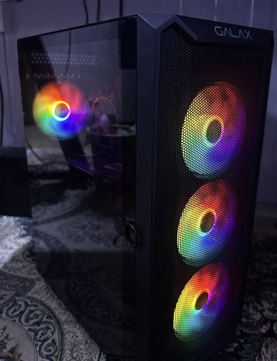 للبيع PC بحالة ممتازة،

المواصفات:

* Intel Core i5-12400F

* ASUS H610M DDR4

* RAM 16GB DDR4 3200 (8×2)

* AMD RX 6600 XT 8GB

* SSD NVMe 512GB Lexar

* PSU 550W Bronze

* Case Galaxy مع 4 مراوح RGB

✅ جميع كراتين القطع موجودة

✅ حرارة الكرت ممتازة تحت الضغط

✅ الجهاز مجرب وفاحص وما عليه أي ملاحظة بالأداء

ملاحظة: يوجد صوت بمروحة المعالج فقط، والجهاز يعمل بشكل طبيعي والحرارة.

 

قيم واخذ.


**إذا كنت صاحب هذا الإعلان وتريد حذفه لأي سبب، رجاءا أرسل رسالة إلى الدعم الفني**