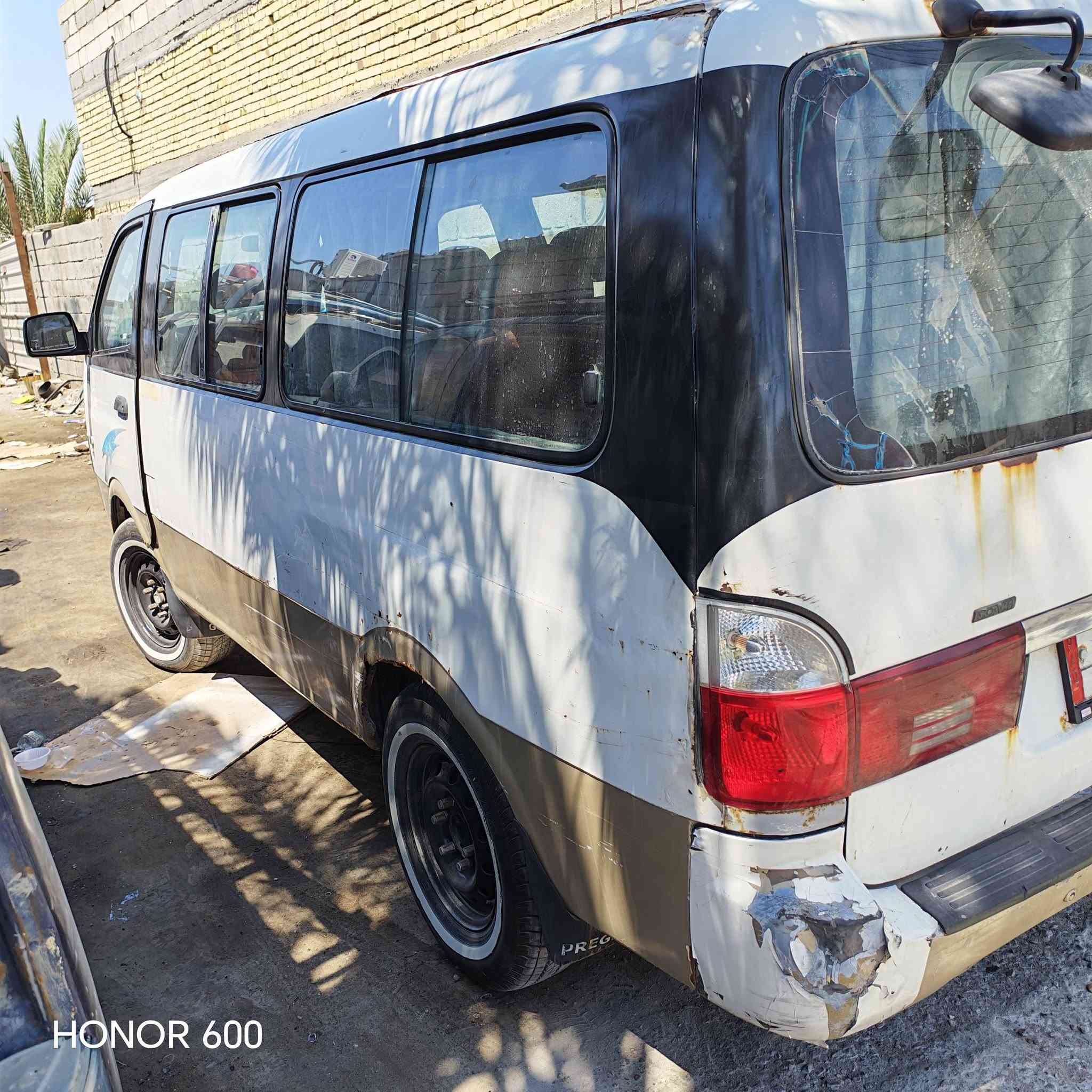 بريجو مبجم سنويه ل29
مكينه كير كفالة تبريد ثلج
حدادة تخم تايرات جدد
سياره جاهزة من كلشي
رقم ألماني
سعر 62
مديل 2000
***********
