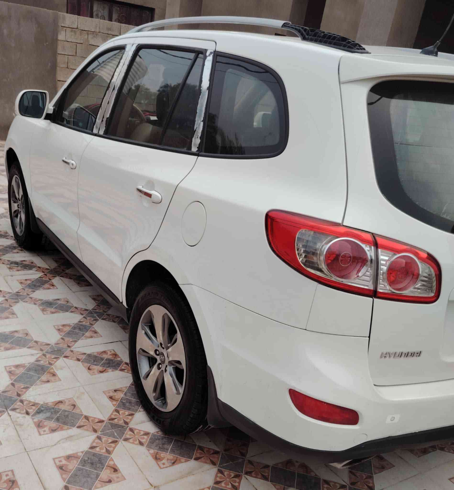 السلام عليكم ورحمه الله
سنتافي 11 خليجي 6 سلندر رقم بغداد 
السعر 165الاستفسار الاتصال على الرقم ***********
