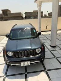 للبيع جيب رنكد 2023 رقم بغداد دولي حادث ٣ قطع صبغ  سيارة حلوه وجاهزه ت...