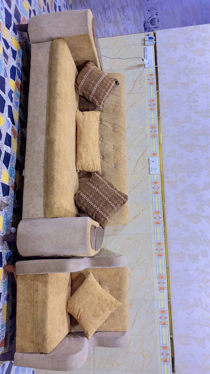 تخم  للبيع تسع مقاعد  شغل يد السعر ٣٥٠و بي مجال العنوان سريدات القديمه


**إذا كنت صاحب هذا الإعلان وتريد حذفه لأي سبب، رجاءا أرسل رسالة إلى الدعم الفني**