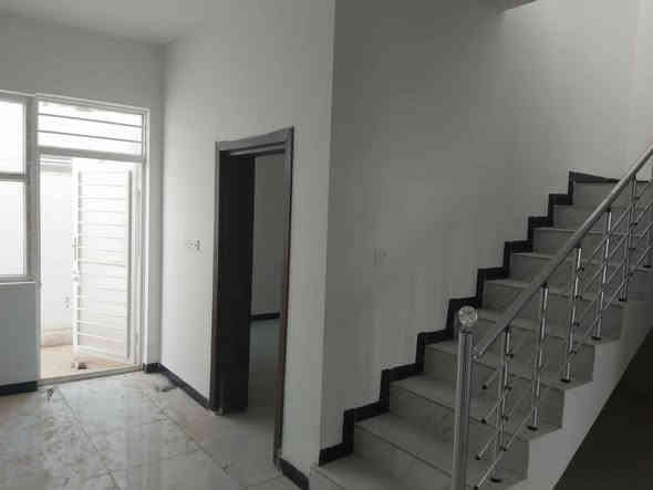 يتوفر دار للأيجار مجمع
المختار السكني الكوفة شارع المعمل.
المساحه 200 متر
2 غرف نوم صاله استقبال مطبخ مجموعة صحيات كراج وحديقه 

300 متر يتكون من غرف نوم عدد  - 3 صاله استقبال مطبخ مجموعة صحيات كراج حديقه 

سيتم الرد في التعليقات  لمعرفة السعر /اكتب تم 

مكتب ابو رضا للعقار عنوان المكتب حي القادسية مقابل مجمع عماد سكر قرب فلكة المطار 

التواصل واتساب فقط بدون اتصال ***********
