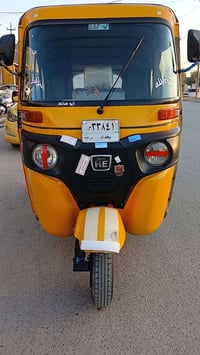 تكتك للبيع موديل 22 شهر ال11 كفالة عامة ما عدا شخوط موضحة بالصورة باسم...