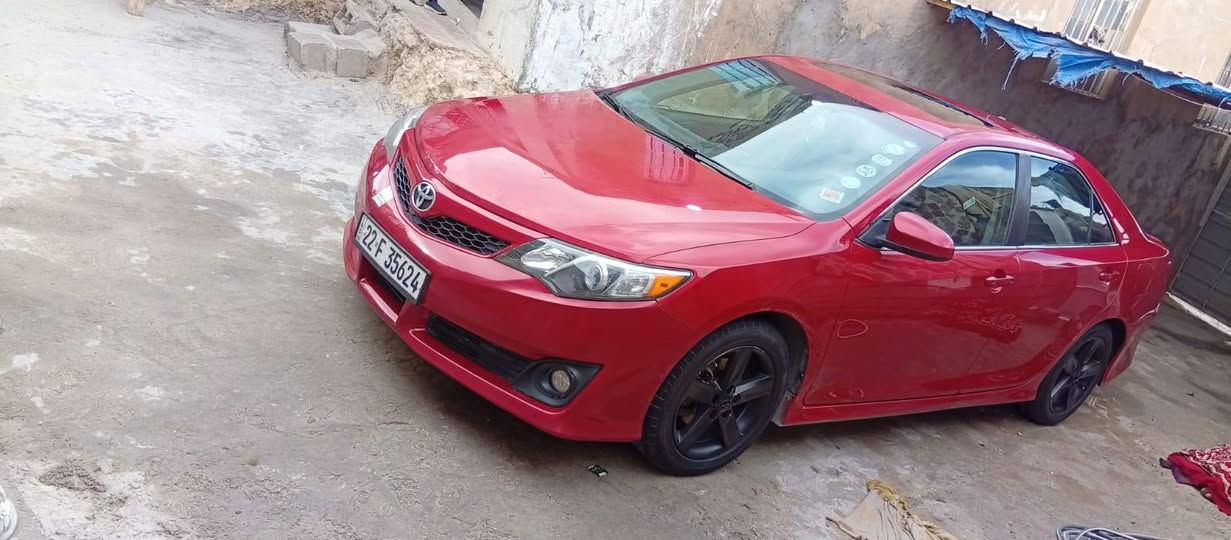 تيوتا كامري 2012 سيارة رقم شمالي ضرره چاملغ امامي فقط ومبدل ابلاد گير محرك خير من الله .
#السعر125 .مكان السيارة .الانبار .حديثة..            رقم صاحبه… ***********
